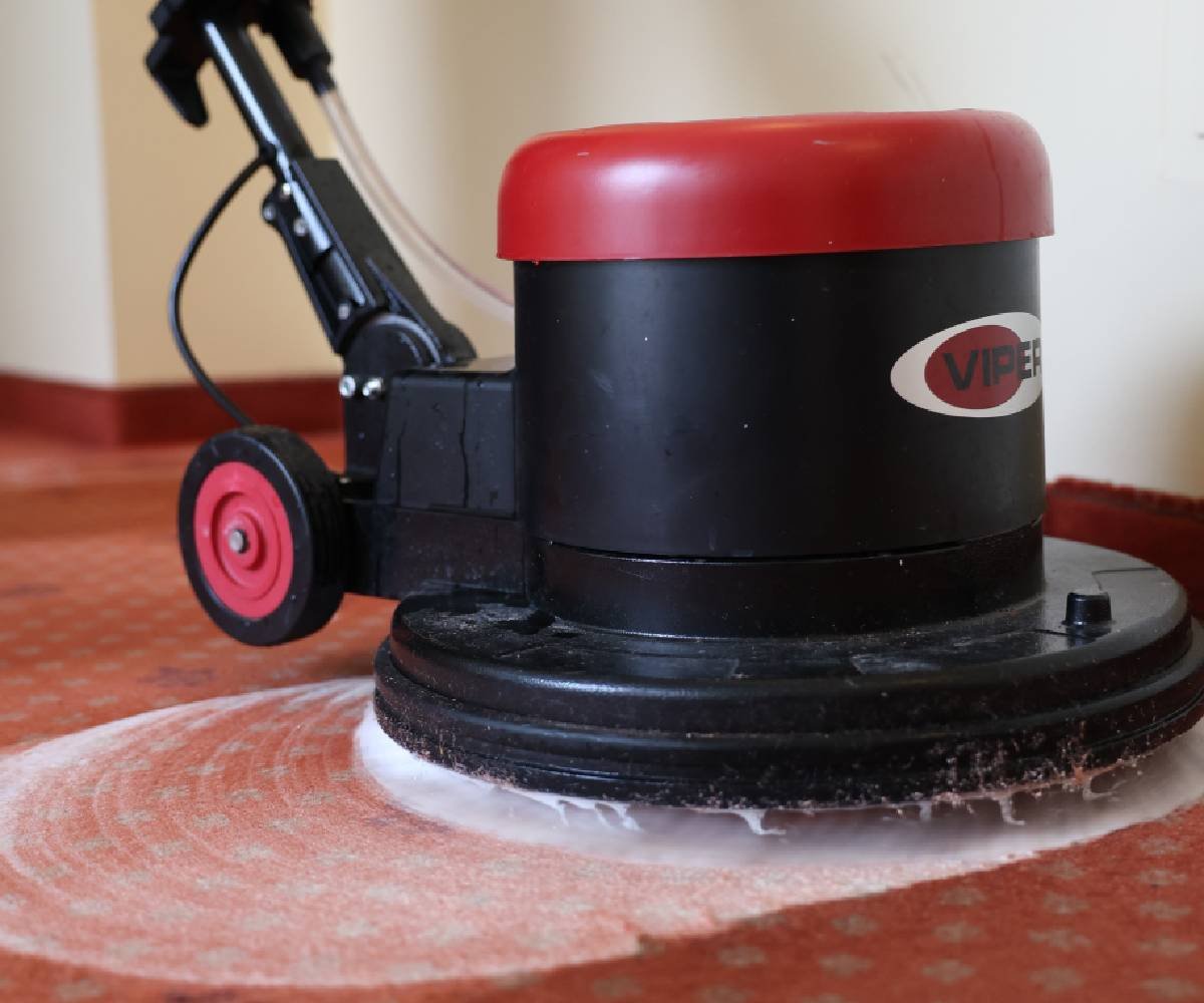 Kiliminės dangos ir baldų mechanizuotas valymas